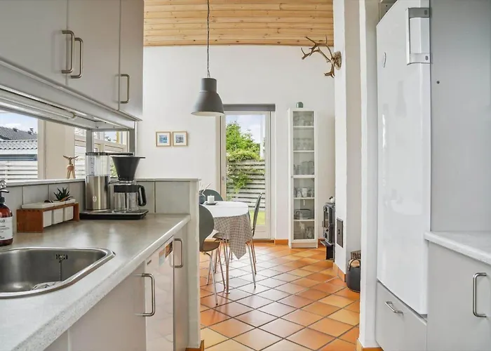 30408-odder-skovduevej-183 בית נופש *